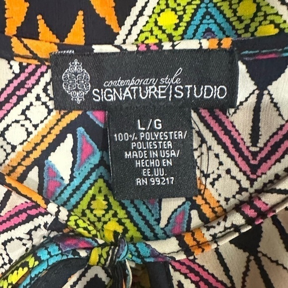 SIGNATURE STUDIO Colorful Print Blouse with buttoned sleeves(permanent), EUC! - Picture 5 of 6